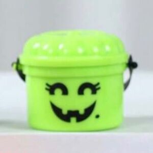 Labubu Halloween mini basket